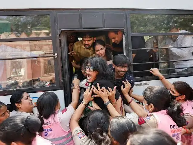 দিল্লিতে বিরোধীদের ধরপাকড়কে ‘জনগণের জয়’ বলল বিজেপি