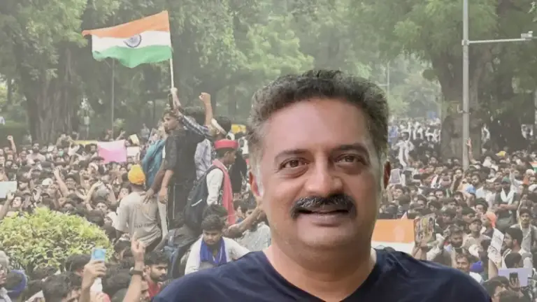 ‘আপনি এত ভয় পাচ্ছেন কেন?’ মোদিকে প্রশ্ন অভিনেতা প্রকাশ রাজের