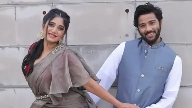 প্রায় এক দশকের সম্পর্ক ভাঙ্গার নেপথ্যে কারণঃ দূরত্ব নাকি ভুল বোঝাবুঝি?